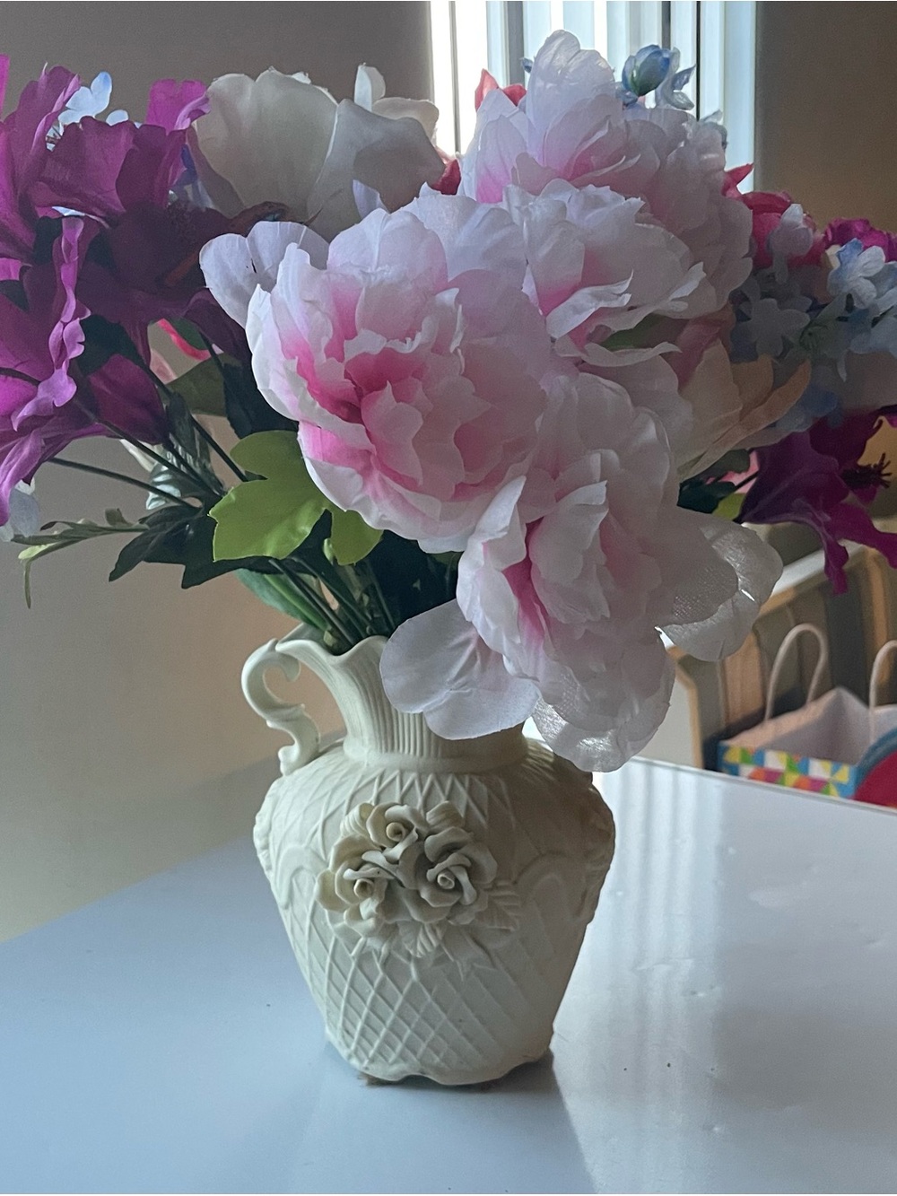 Artificial flower arrangement